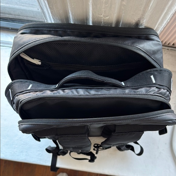 The North Face Black Base Camp Backpack - Picture 4 of 5